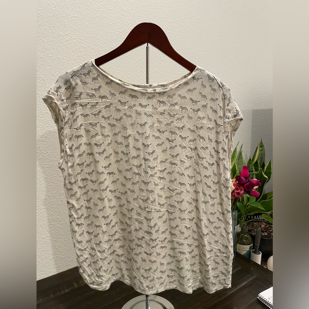 H&M Cream Zebra Pattern Short Sleeve Top size 14